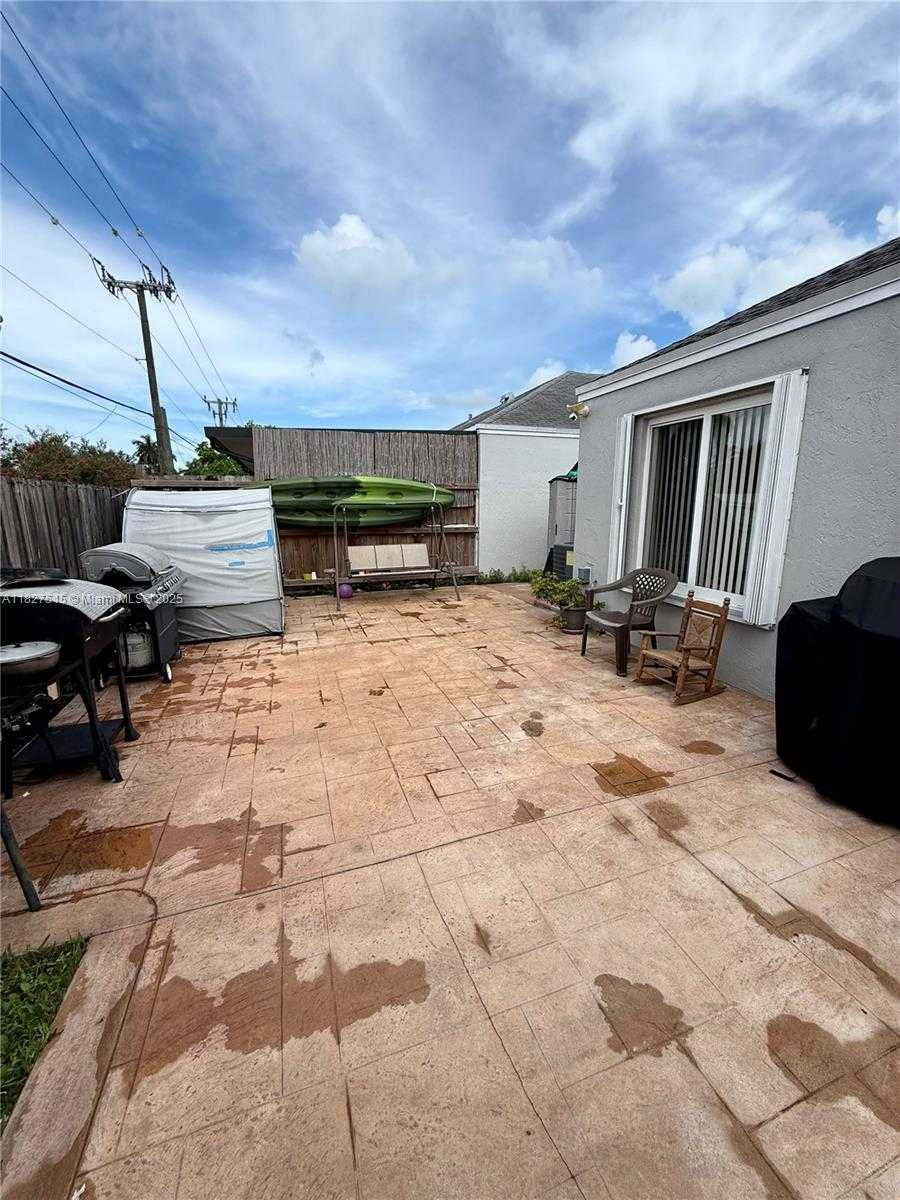 Small Image of 10381 SOUTH WEST 205TH TER, Cutler Bay Number 24