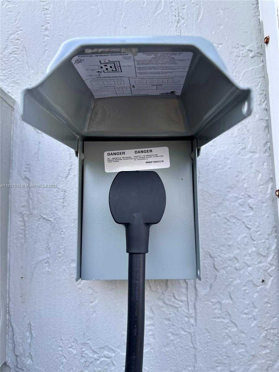 Small Image of 10381 SOUTH WEST 205TH TER, Cutler Bay Number 28