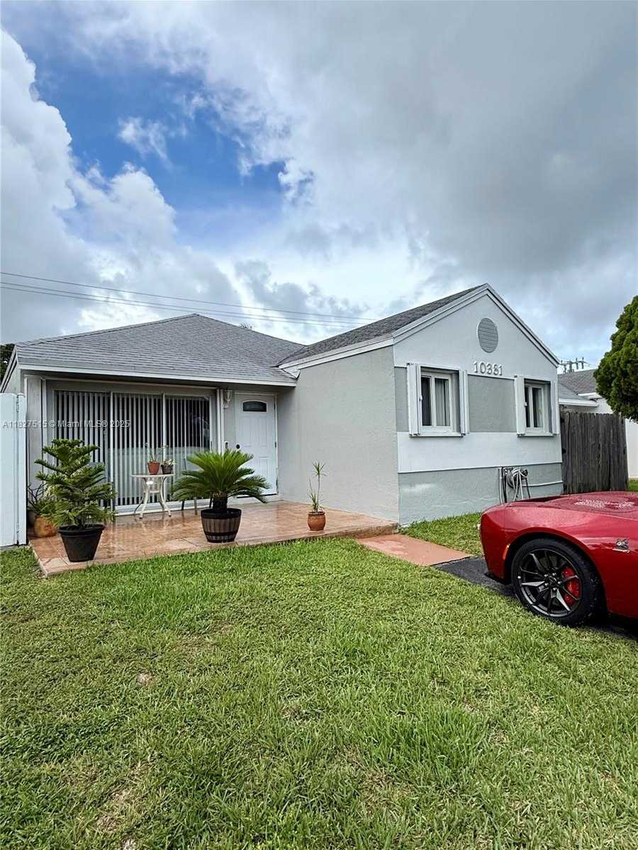 Small Image of 10381 SOUTH WEST 205TH TER, Cutler Bay Number 3
