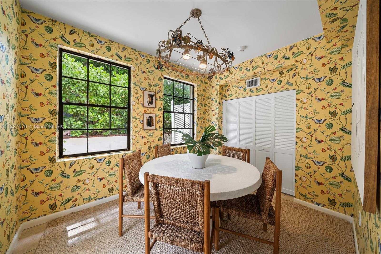 Small Image of 3500 FLAMINGO DR, Miami Beach Number 21