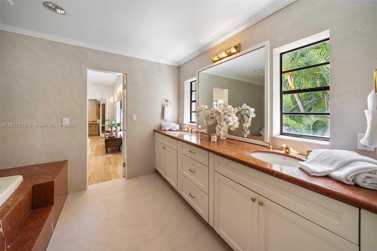Small Image of 3500 FLAMINGO DR, Miami Beach Number 30