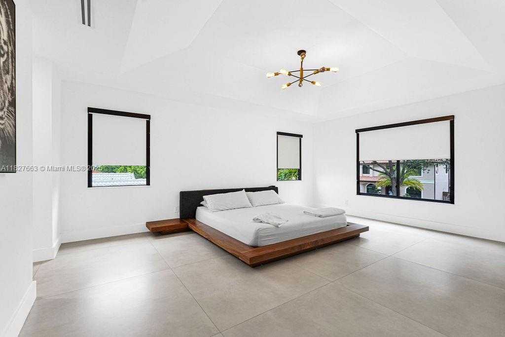 Small Image of 10746 CHARLESTON PL, Cooper City Number 37