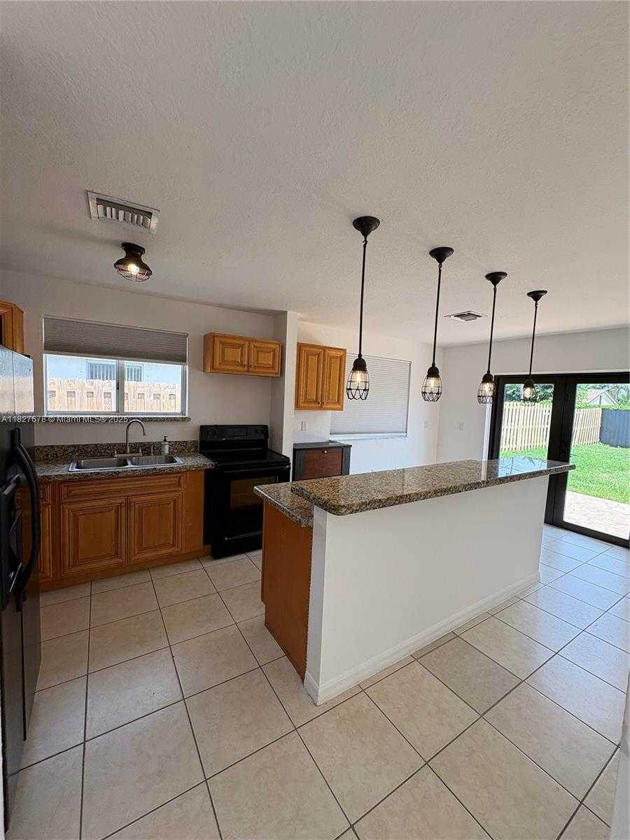 Small Image of 16266 SOUTH WEST 303RD LN, Homestead Number 15