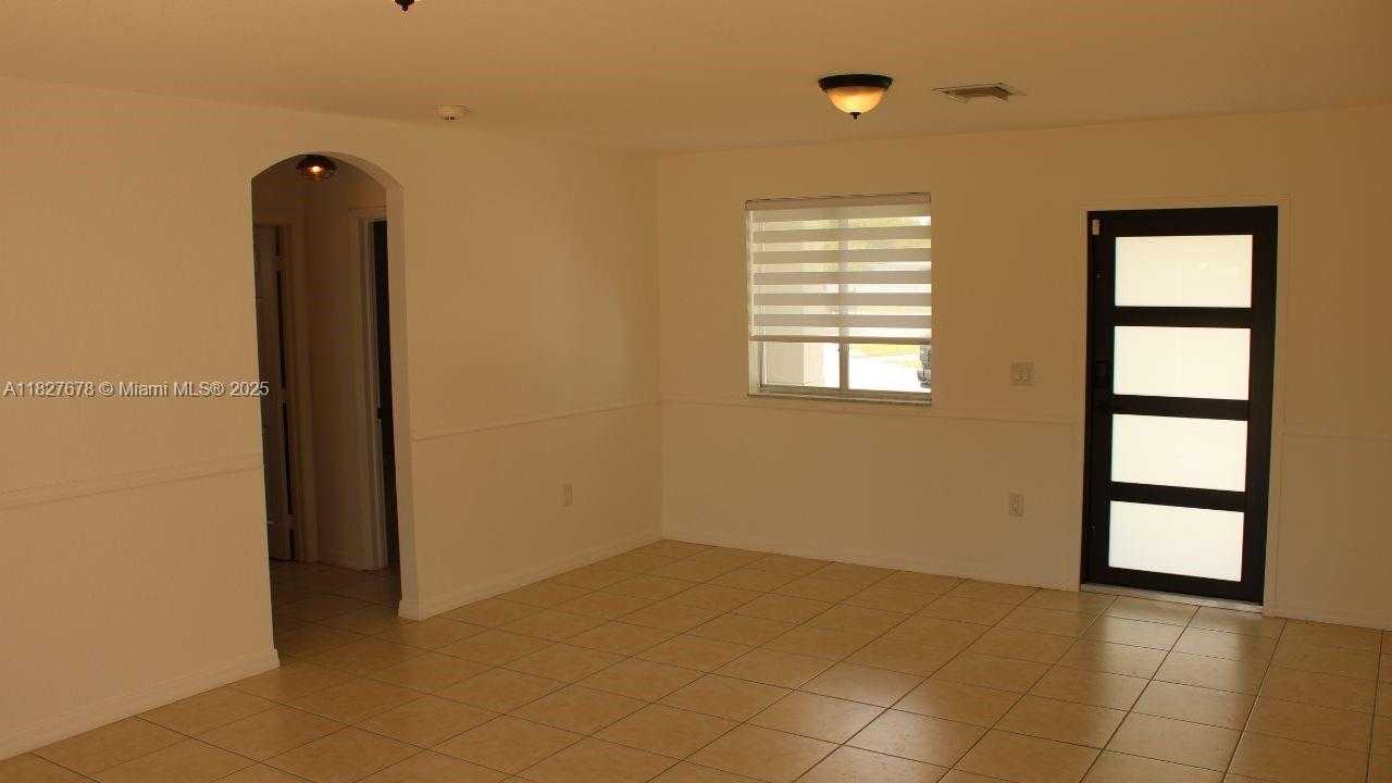 Small Image of 16266 SOUTH WEST 303RD LN, Homestead Number 18