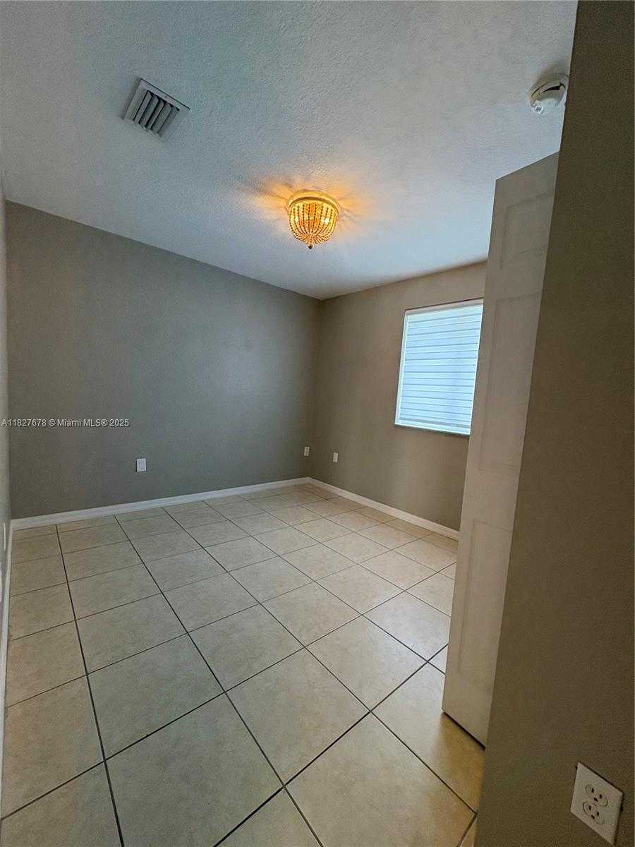 Small Image of 16266 SOUTH WEST 303RD LN, Homestead Number 26