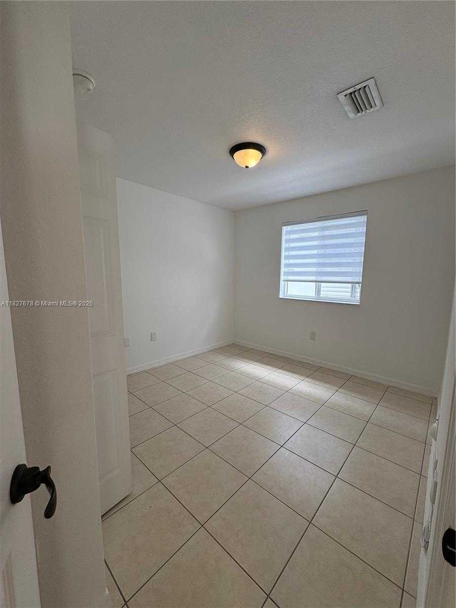 Small Image of 16266 SOUTH WEST 303RD LN, Homestead Number 28