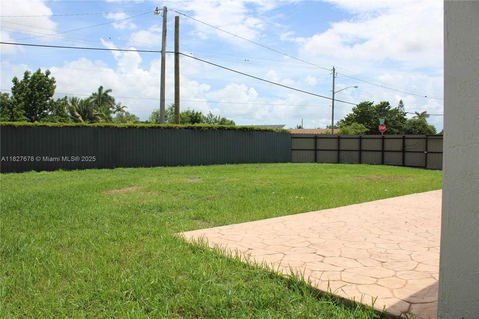 Small Image of 16266 SOUTH WEST 303RD LN, Homestead Number 9