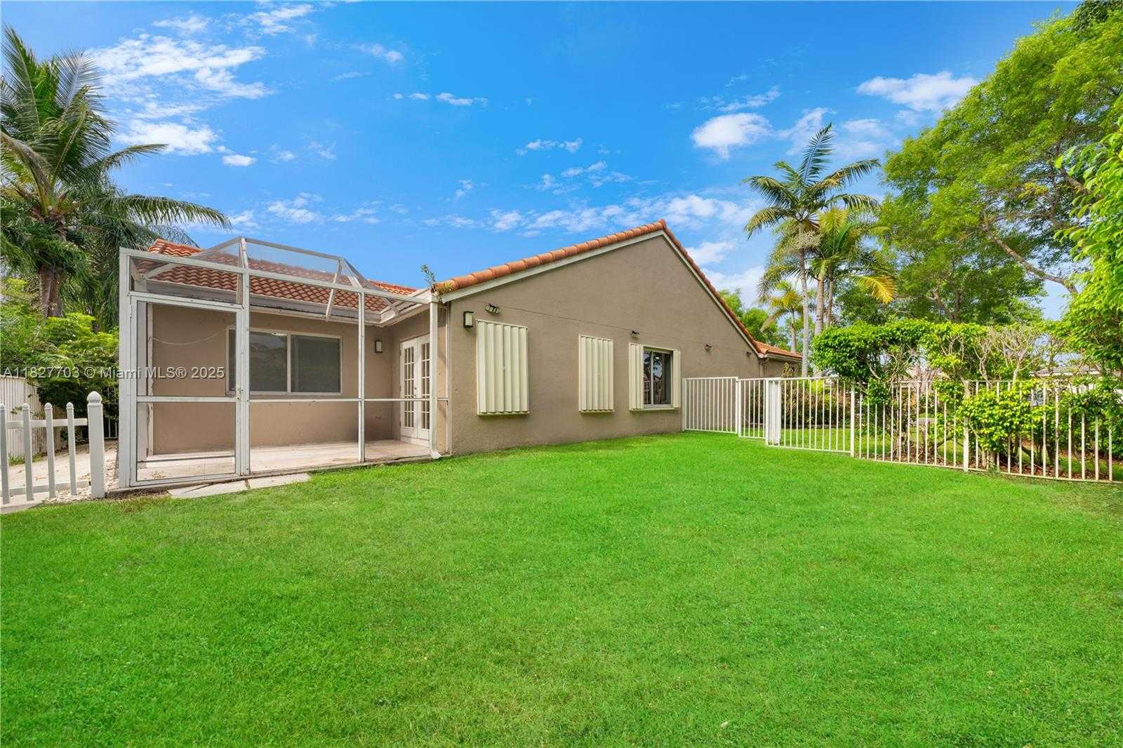 Small Image of 4361 MAHOGANY RIDGE DR, Weston Number 13