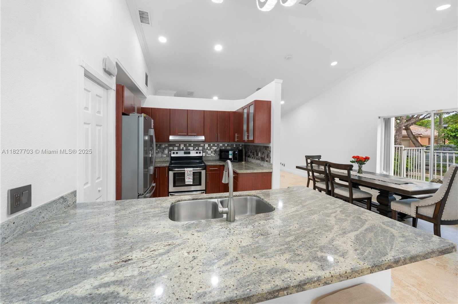 Small Image of 4361 MAHOGANY RIDGE DR, Weston Number 30