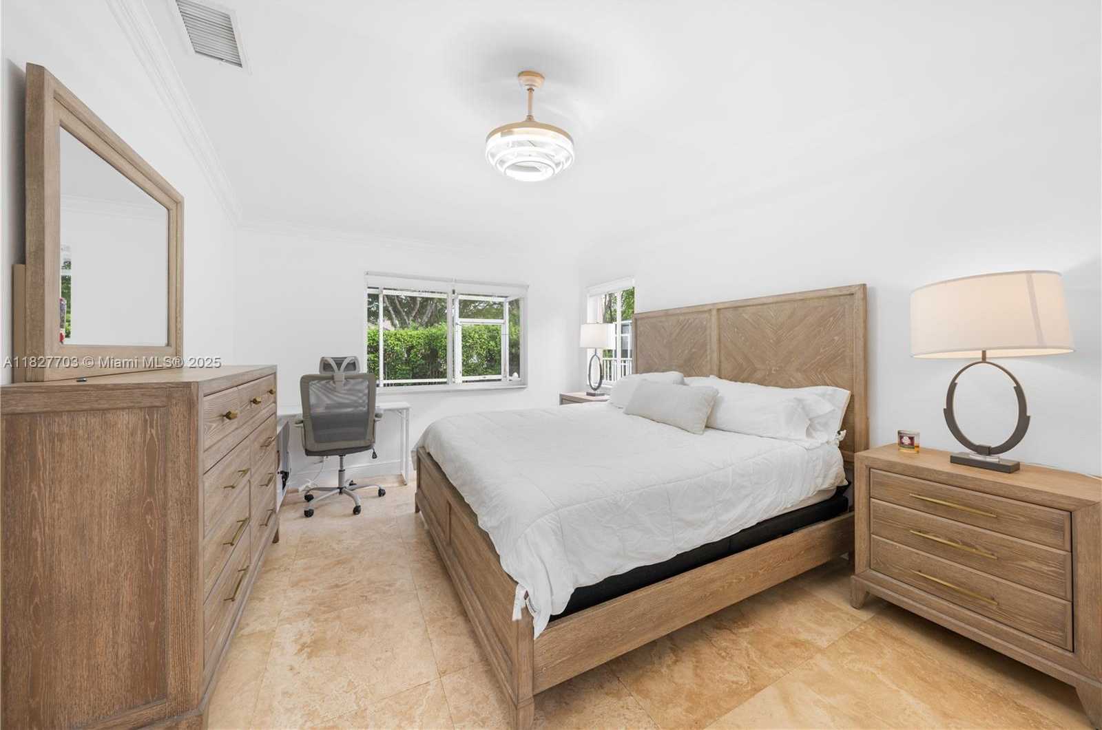 Small Image of 4361 MAHOGANY RIDGE DR, Weston Number 31