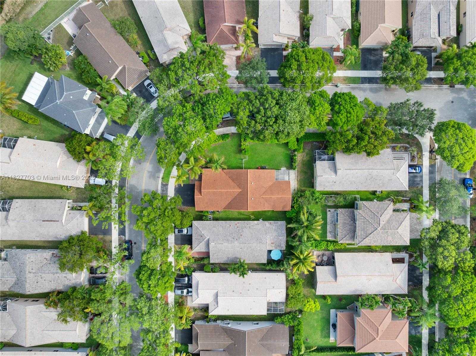 Small Image of 4361 MAHOGANY RIDGE DR, Weston Number 8
