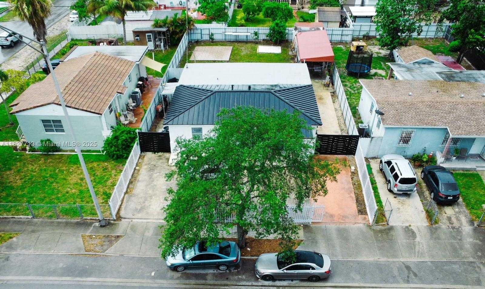 Small Image of 90 EAST 41ST ST, Hialeah Number 5