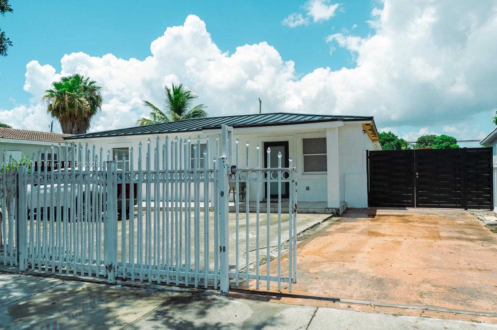 Small Image of 90 EAST 41ST ST, Hialeah Number 6