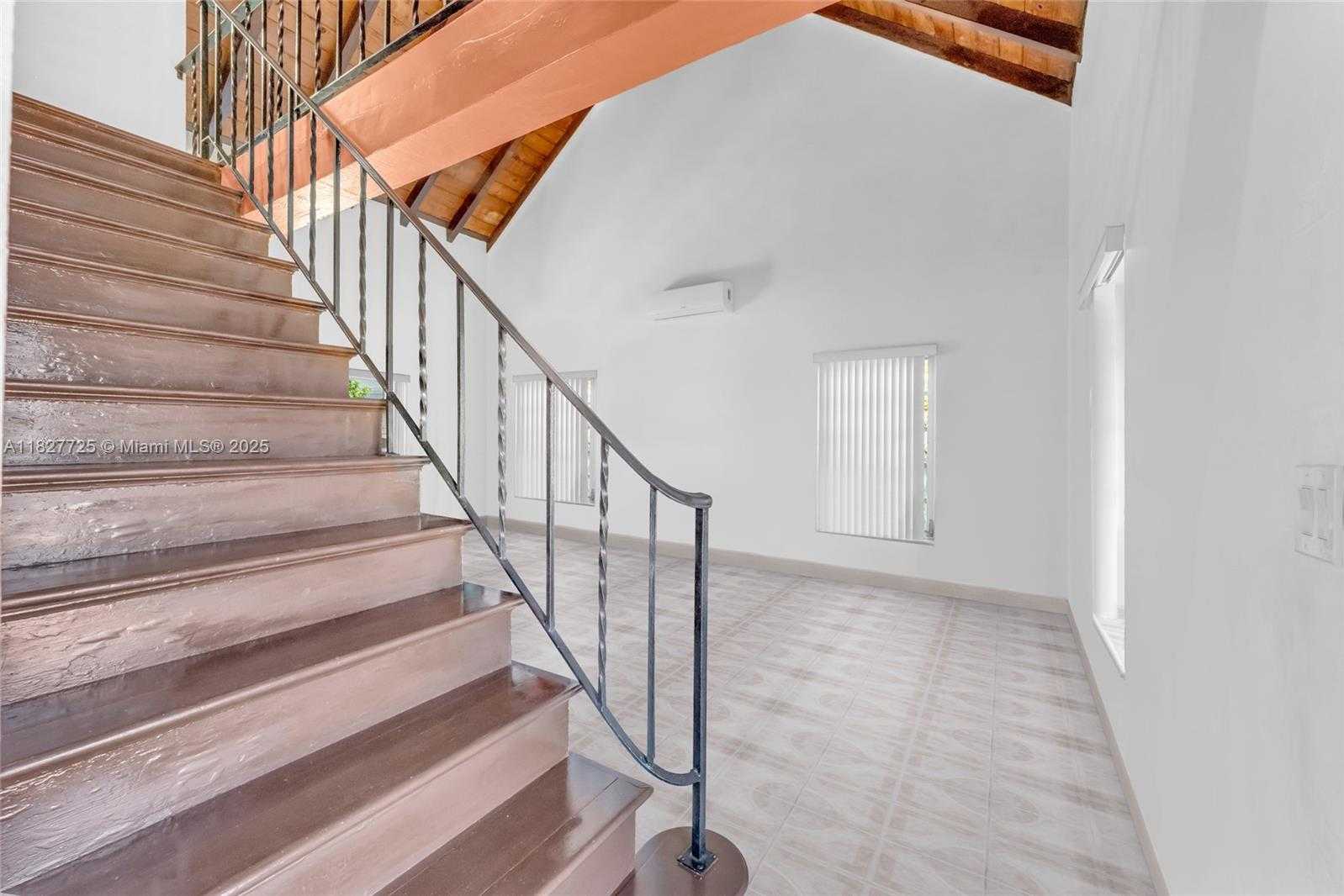 Small Image of 3450 NORTH WEST 14TH ST, Miami Number 4