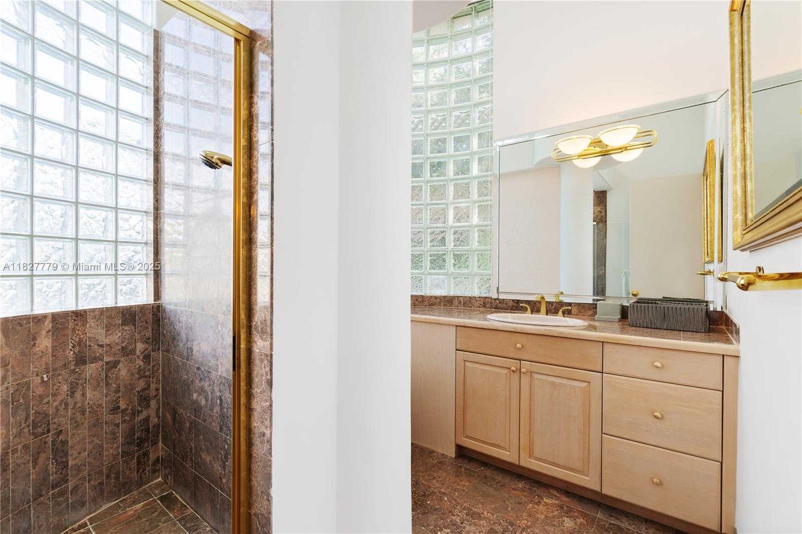 Small Image of 2939 PADDOCK LN, Weston Number 37