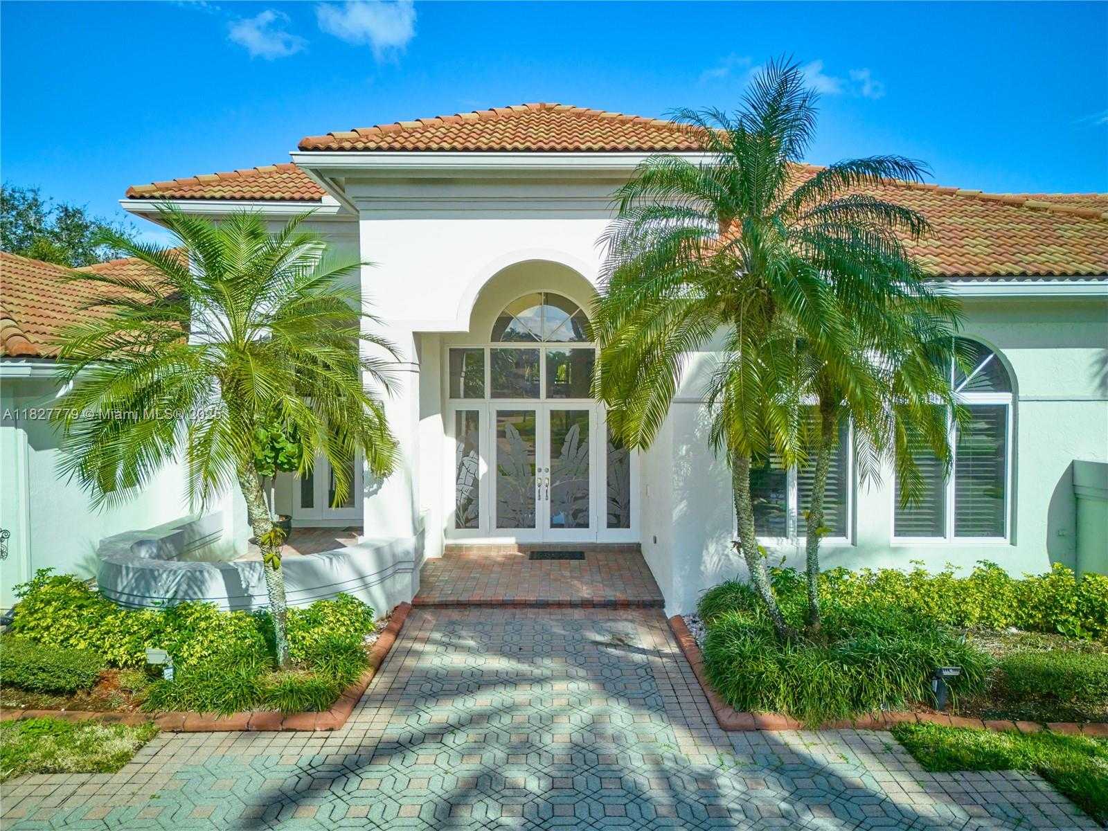 Small Image of 2939 PADDOCK LN, Weston Number 4
