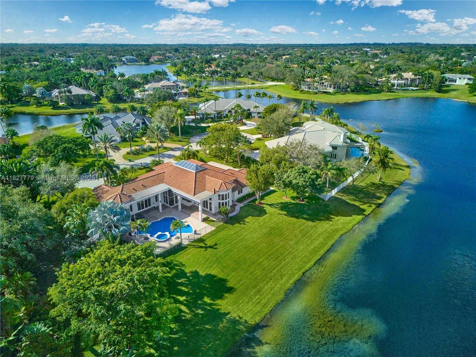 Small Image of 2939 PADDOCK LN, Weston Number 5