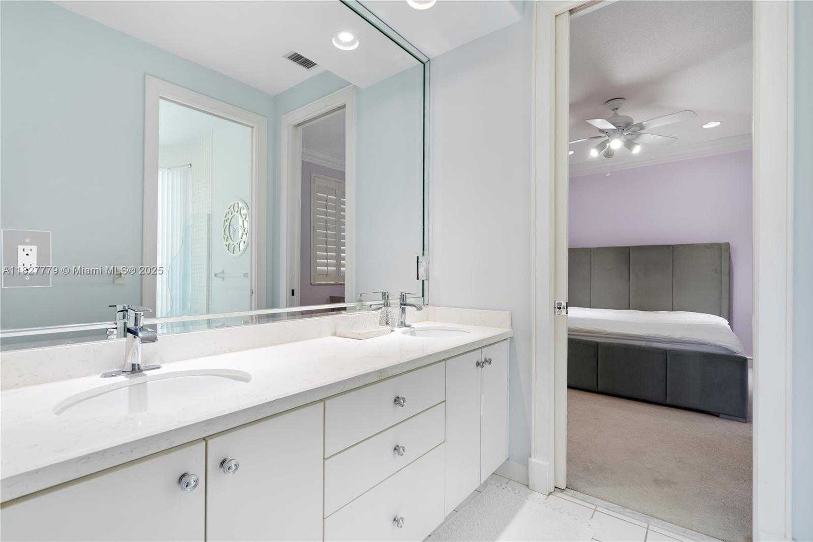 Small Image of 2939 PADDOCK LN, Weston Number 55