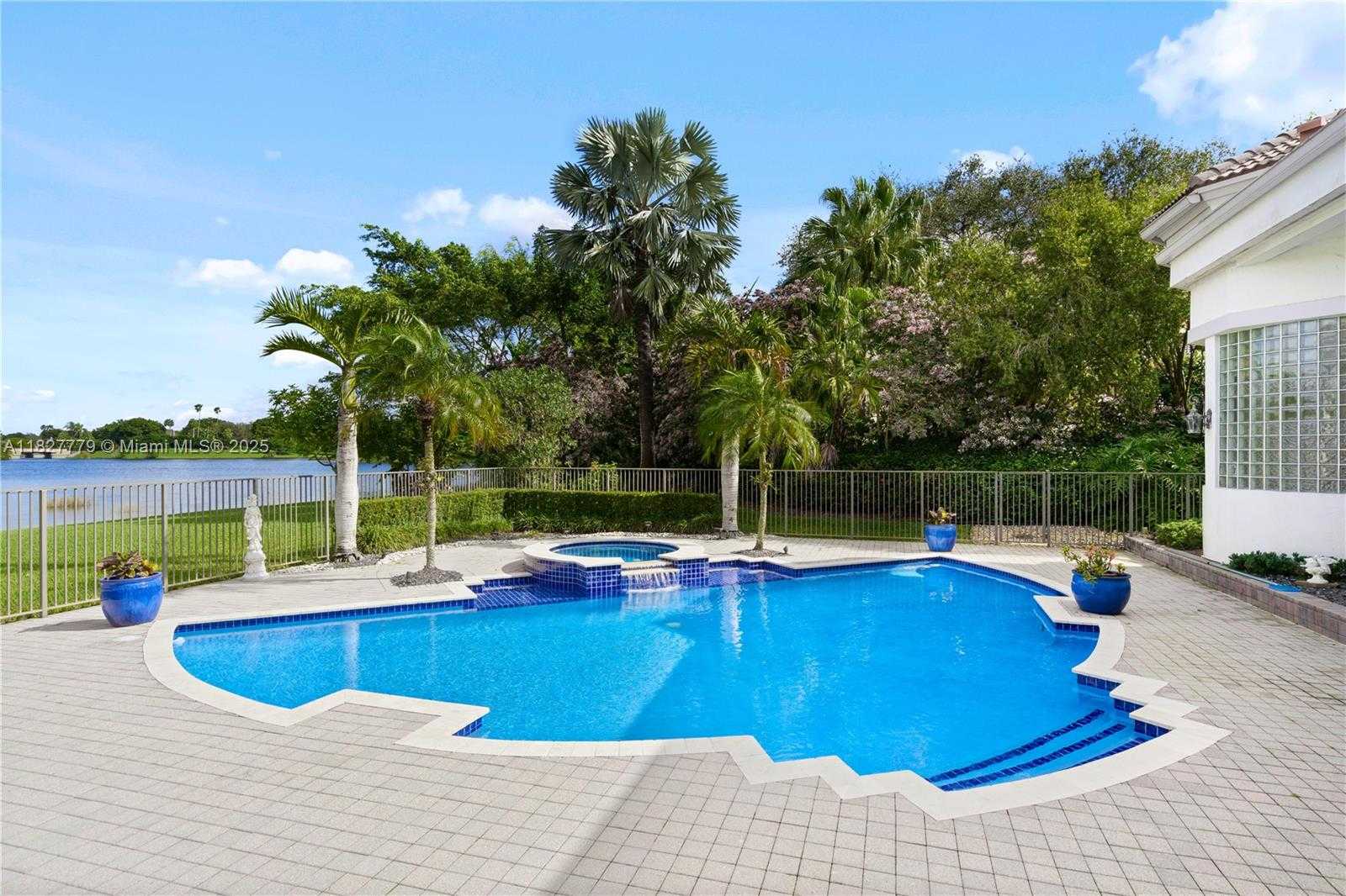 Small Image of 2939 PADDOCK LN, Weston Number 63