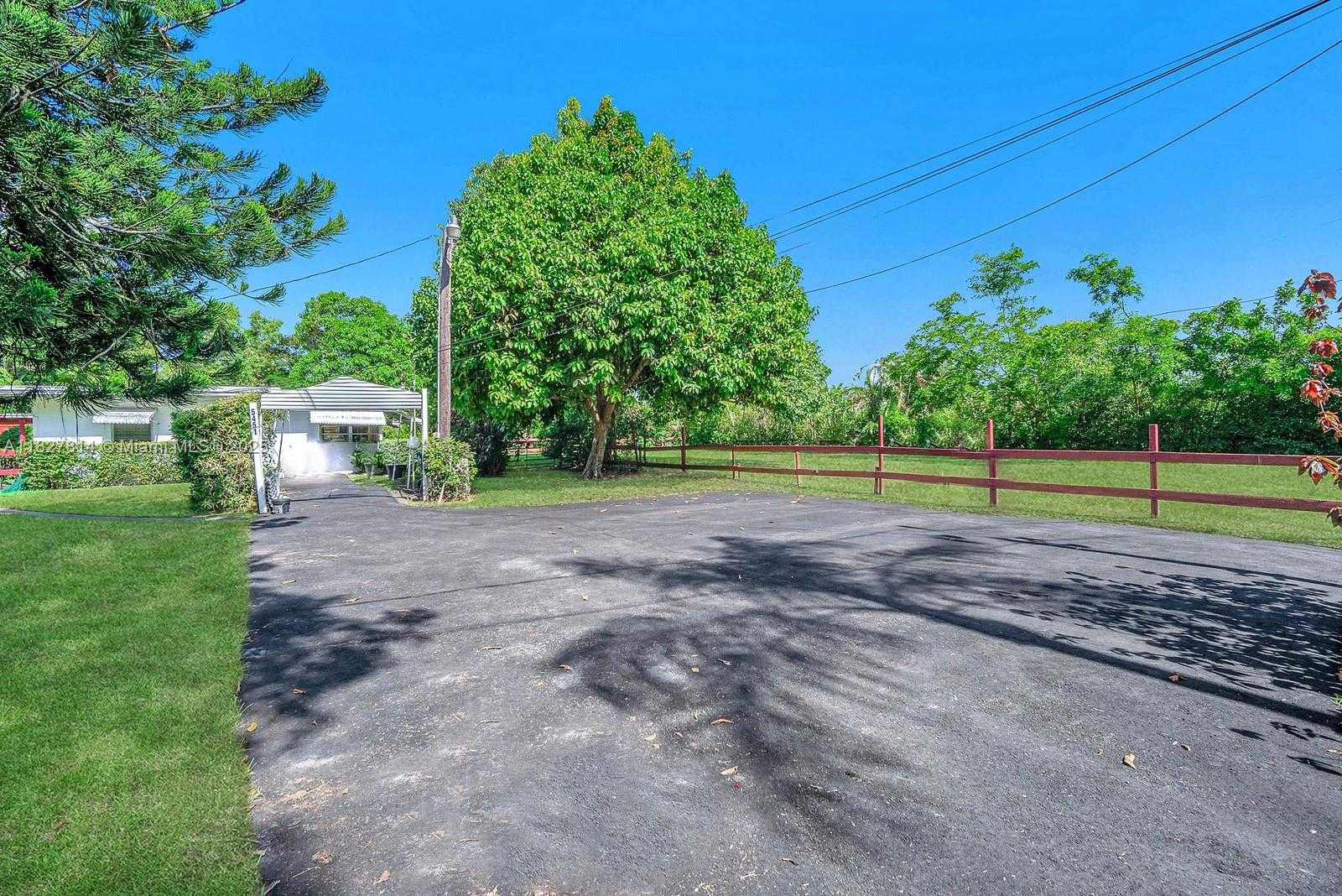 Small Image of 5451 SOUTH WEST 106TH AVE, Cooper City Number 7