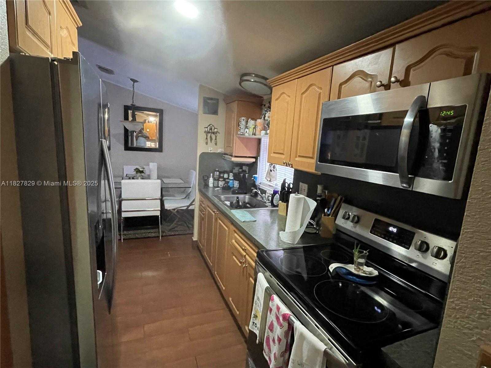 Small Image of 19800 SOUTH WEST 180TH AVE UNIT 573, Miami Number 13
