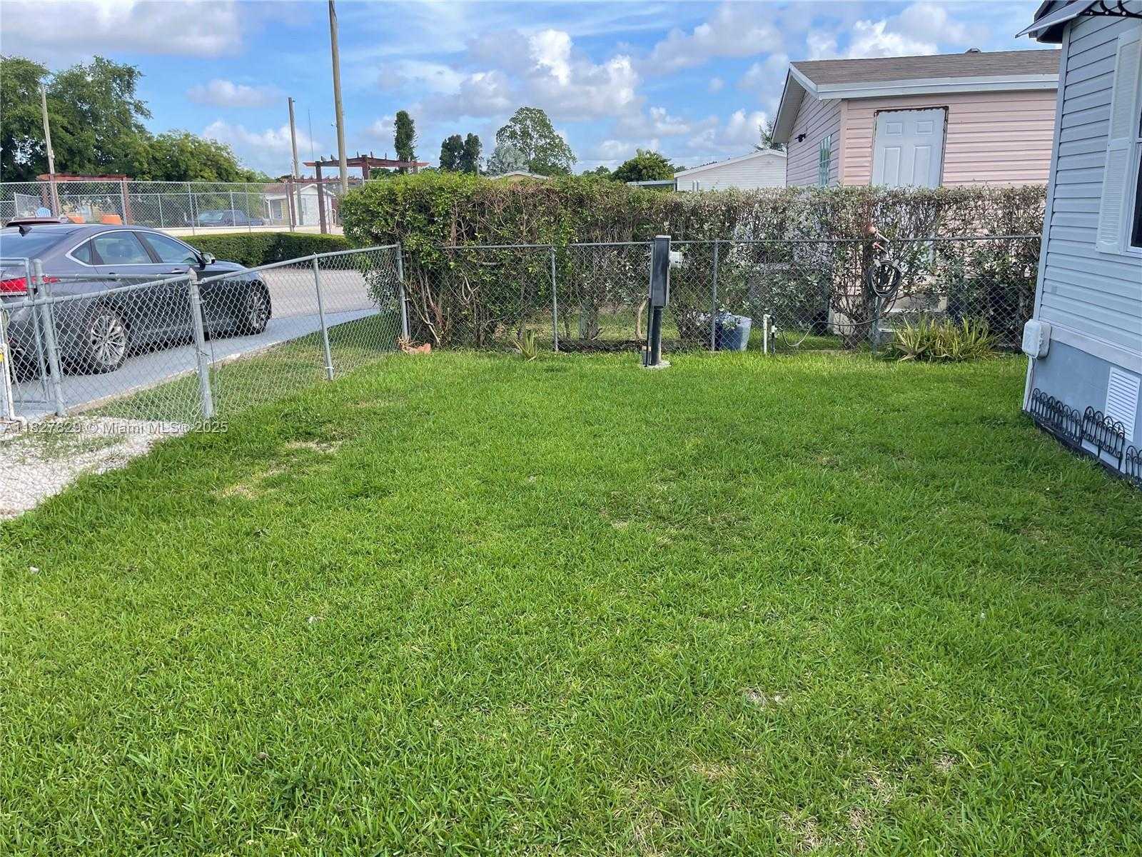 Small Image of 19800 SOUTH WEST 180TH AVE UNIT 573, Miami Number 9