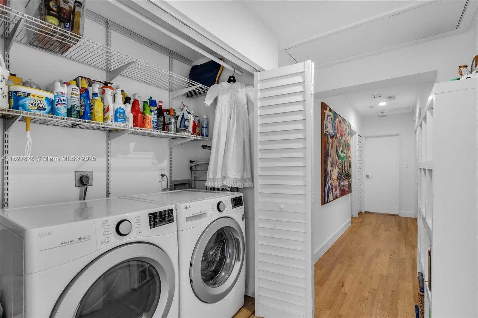 Small Image of 3865 POINCIANA AVE, Miami Number 26