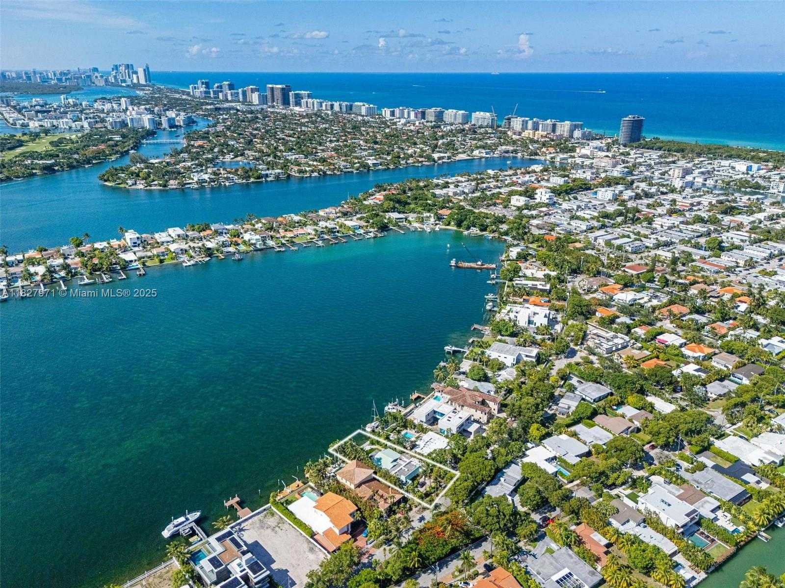 Small Image of 1375 NORTH BISCAYNE POINT RD, Miami Beach Number 12