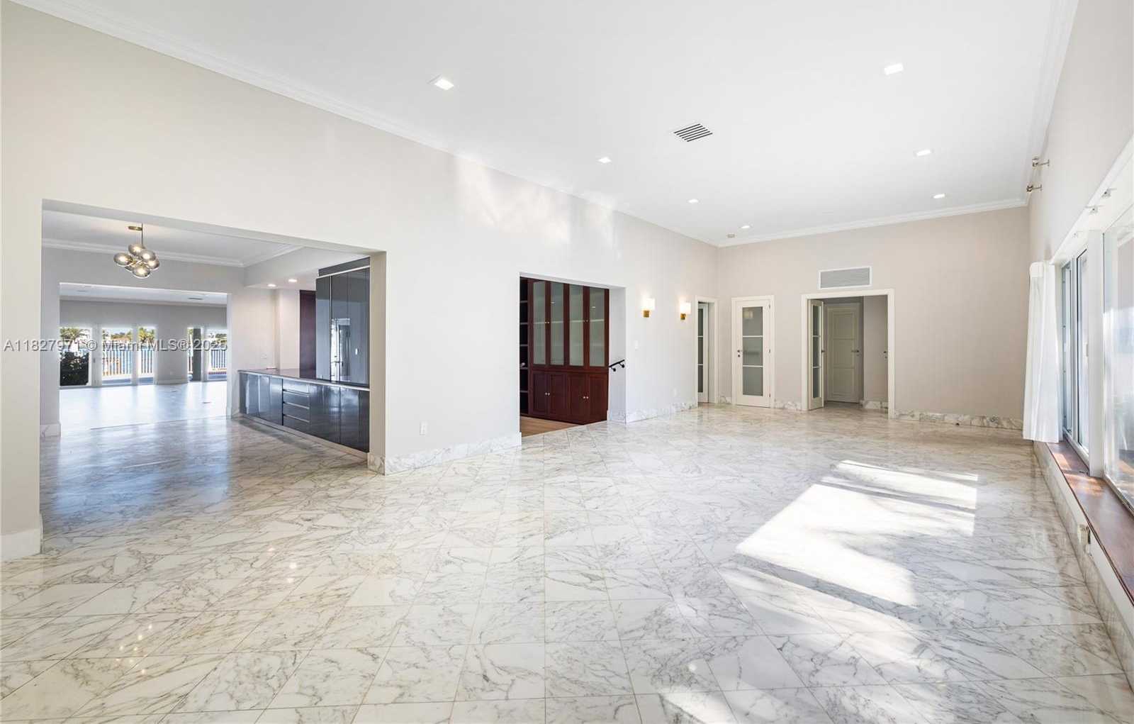 Small Image of 1375 NORTH BISCAYNE POINT RD, Miami Beach Number 22