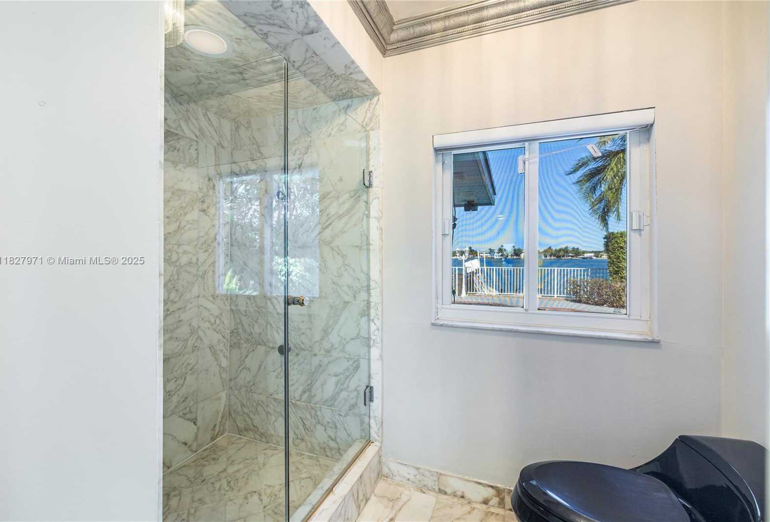 Small Image of 1375 NORTH BISCAYNE POINT RD, Miami Beach Number 33