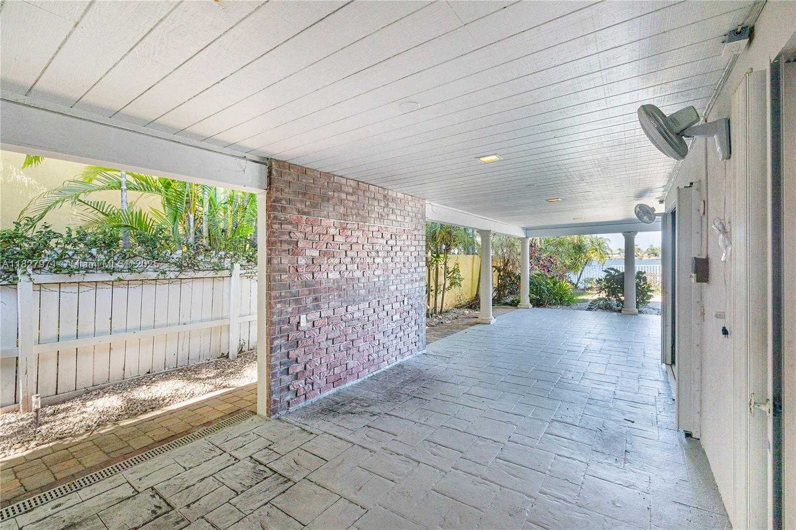 Small Image of 1375 NORTH BISCAYNE POINT RD, Miami Beach Number 37