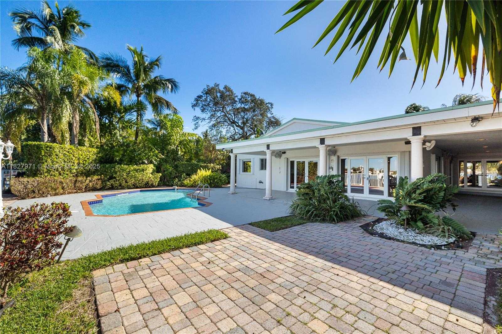 Small Image of 1375 NORTH BISCAYNE POINT RD, Miami Beach Number 38