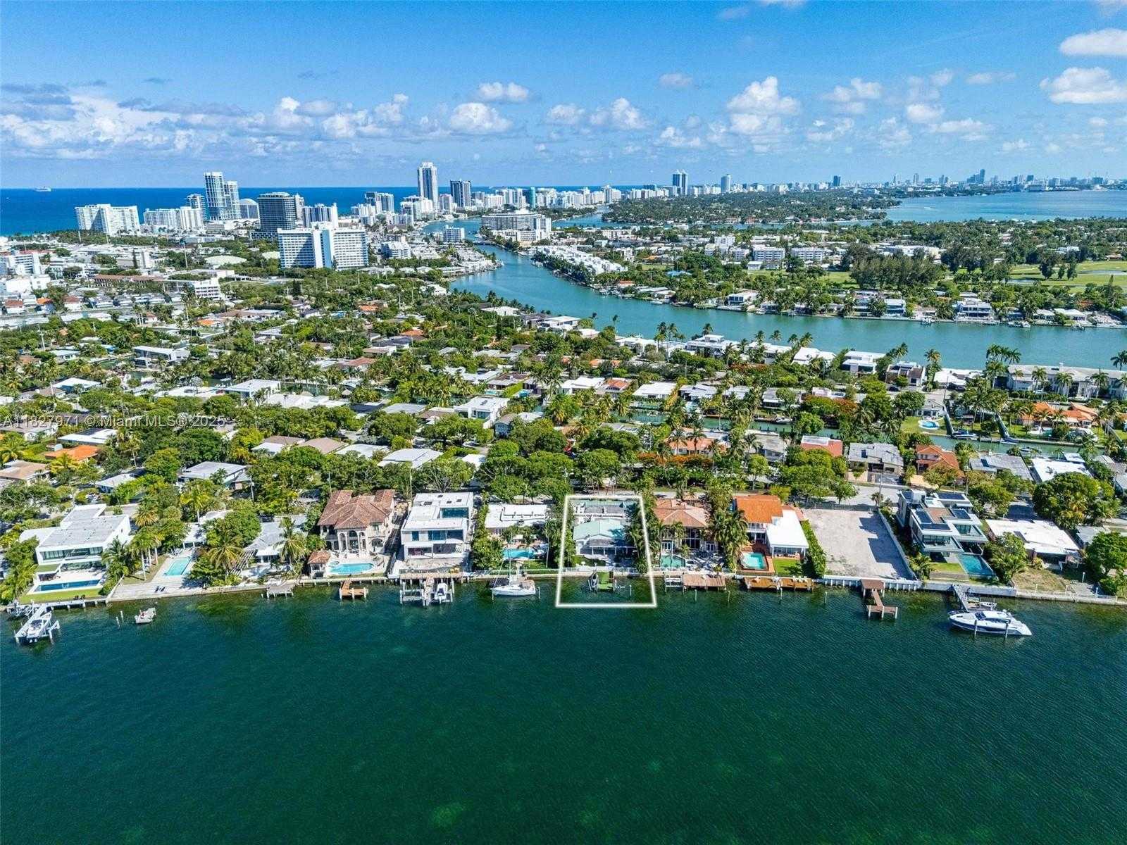 Small Image of 1375 NORTH BISCAYNE POINT RD, Miami Beach Number 8