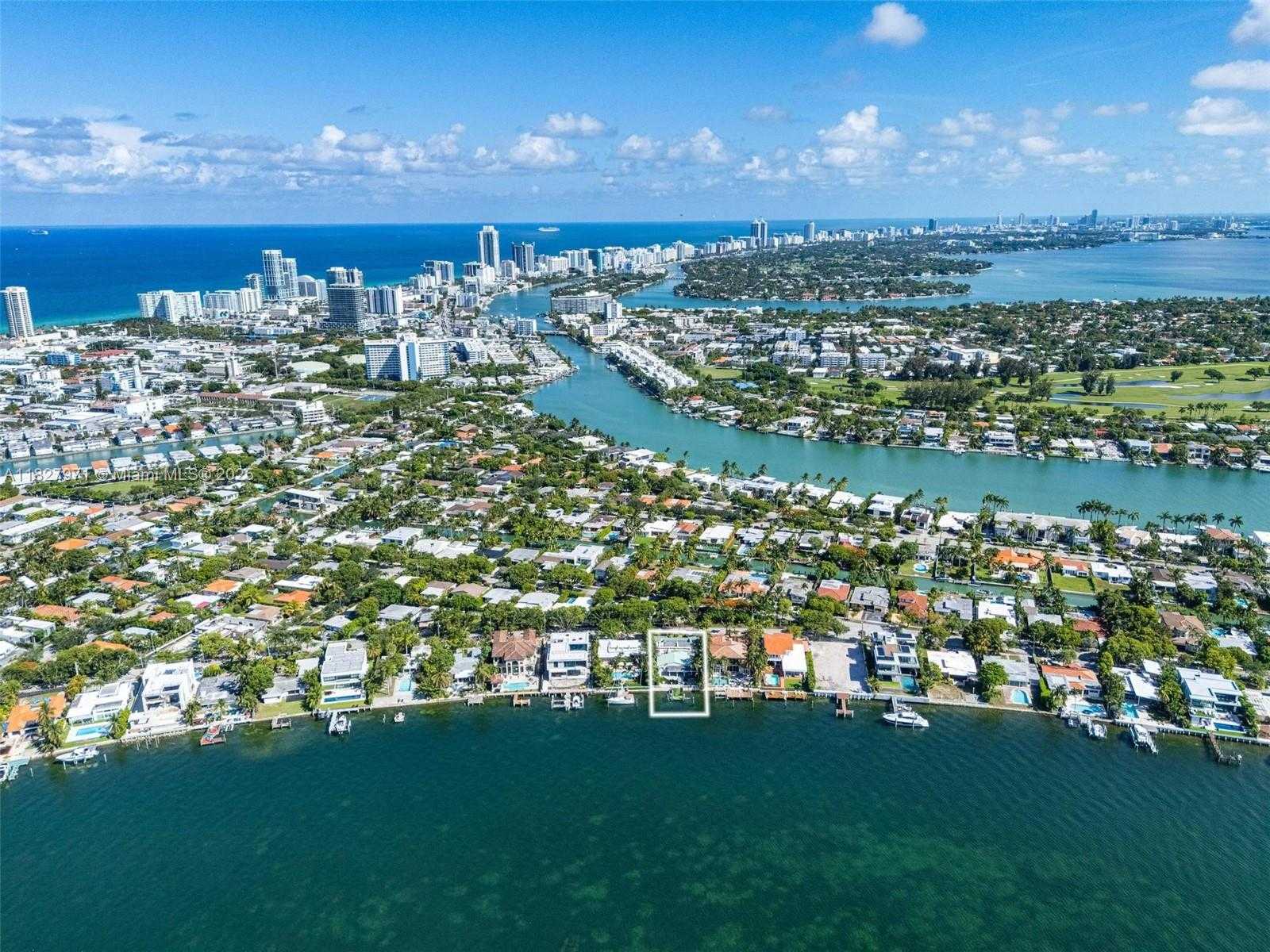 Small Image of 1375 NORTH BISCAYNE POINT RD, Miami Beach Number 9