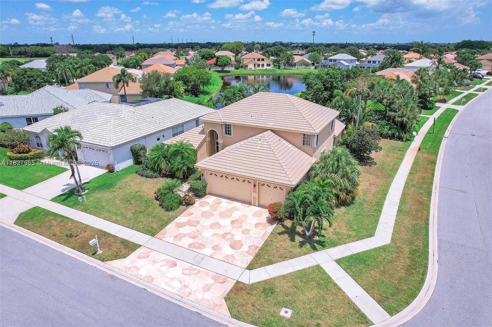 Small Image of 6201 FLORIDIAN CIR, Lake Worth Number 36