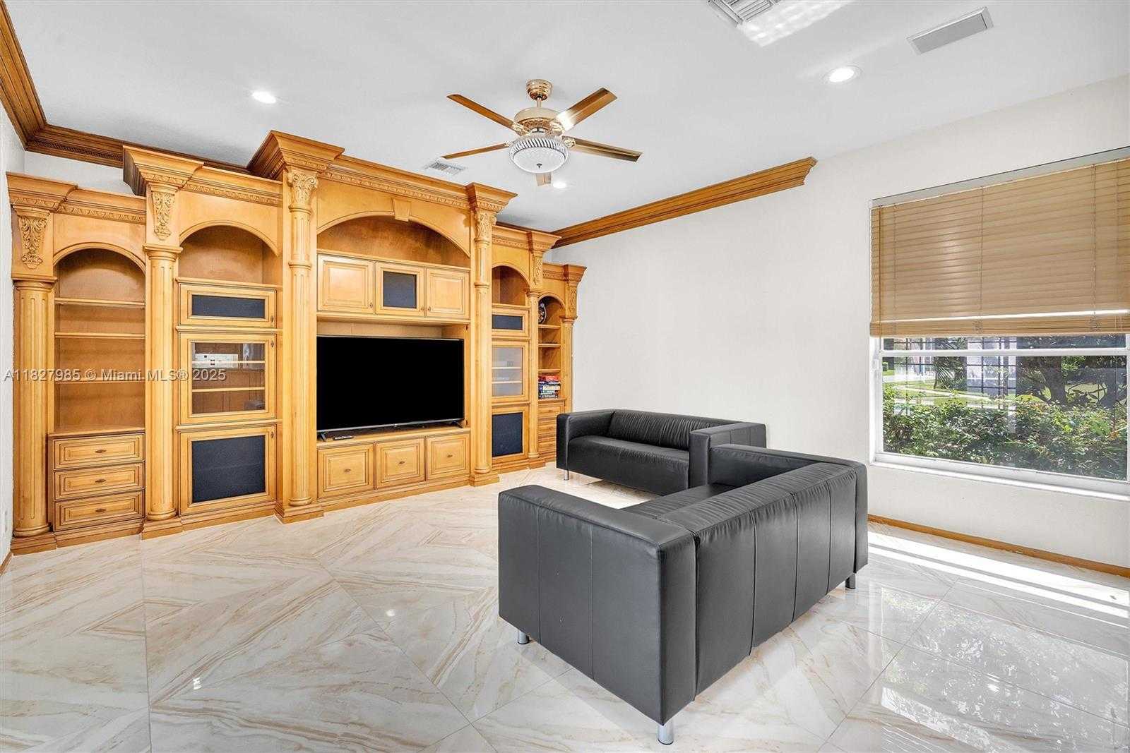 Small Image of 6201 FLORIDIAN CIR, Lake Worth Number 9