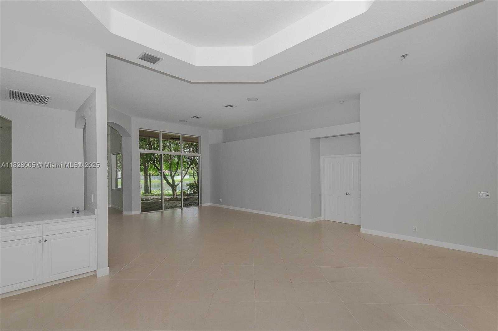 Small Image of 3843 OAK RIDGE CIR, Weston Number 15