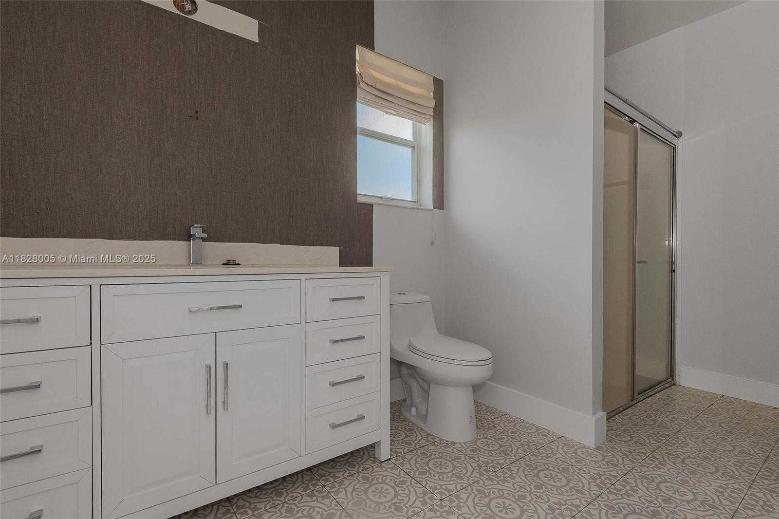 Small Image of 3843 OAK RIDGE CIR, Weston Number 25