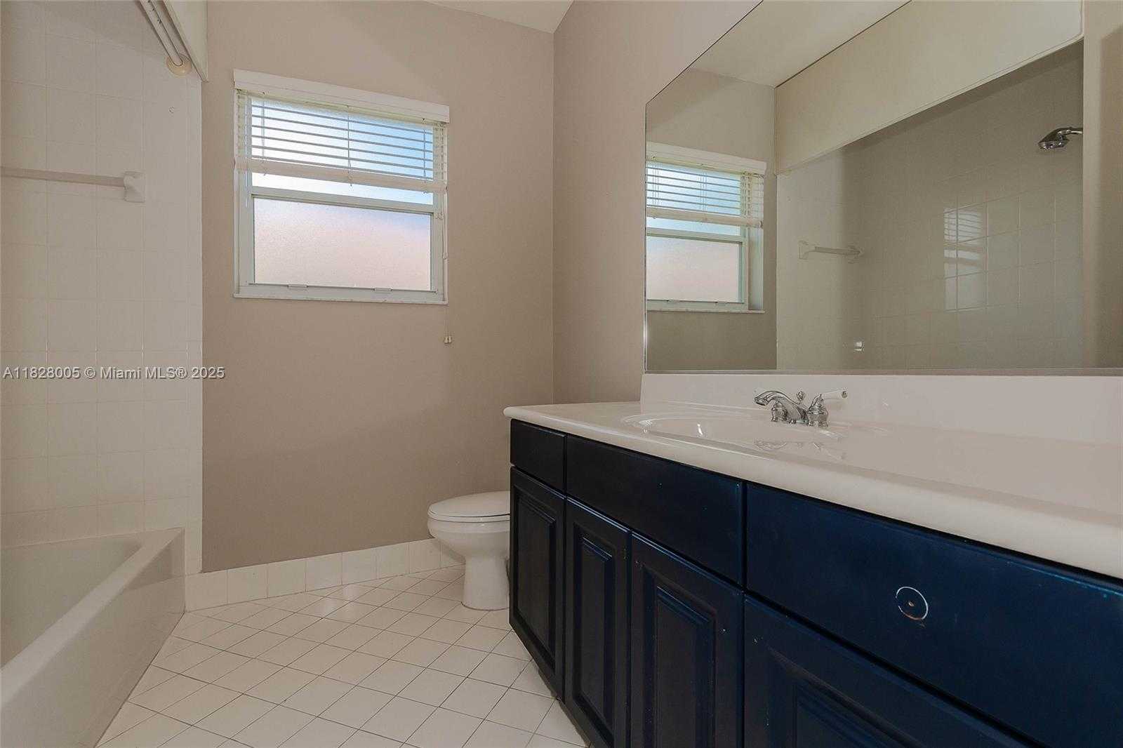 Small Image of 3843 OAK RIDGE CIR, Weston Number 30