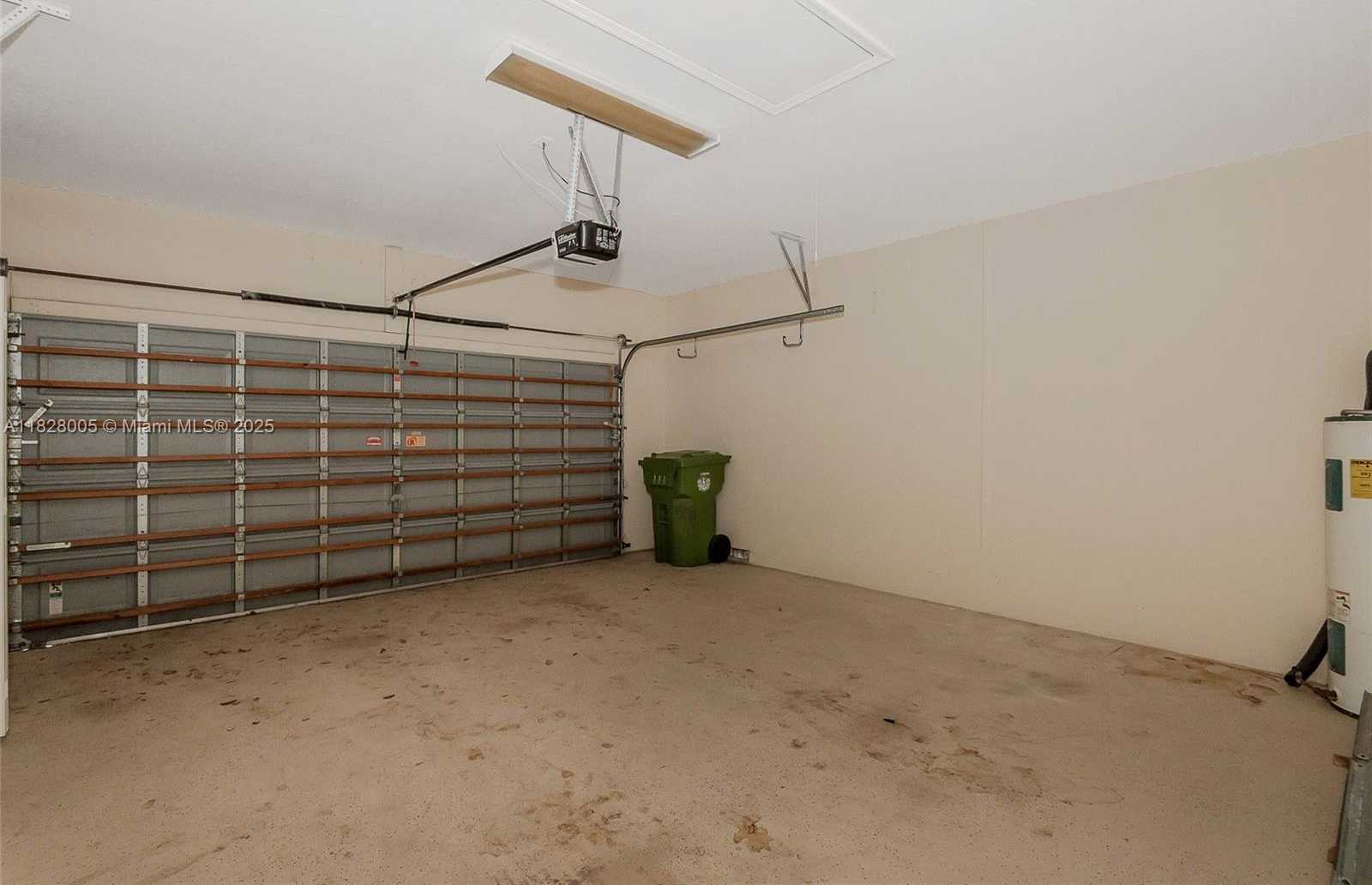 Small Image of 3843 OAK RIDGE CIR, Weston Number 35
