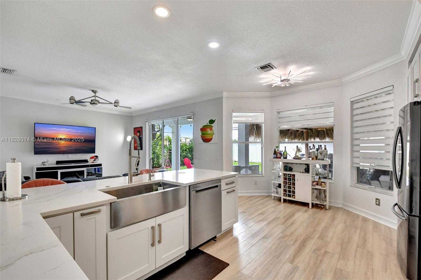 Small Image of 8879 CHESTNUT RIDGE WAY, Boynton Beach Number 4