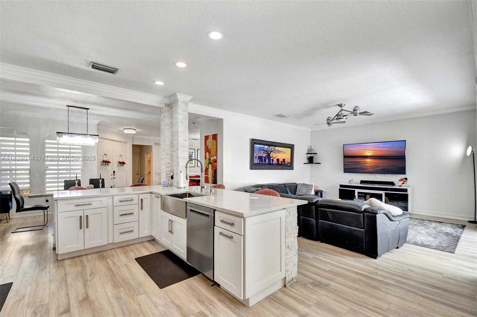 Small Image of 8879 CHESTNUT RIDGE WAY, Boynton Beach Number 5