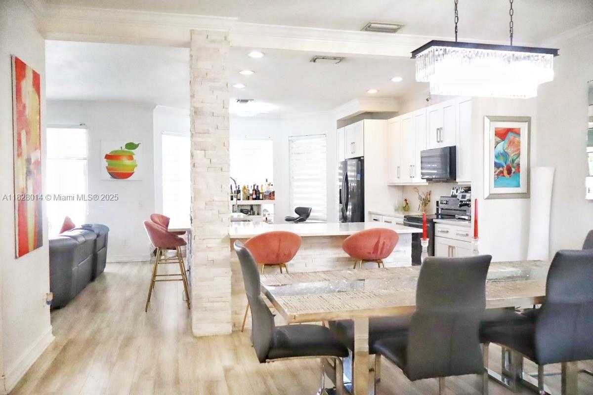 Small Image of 8879 CHESTNUT RIDGE WAY, Boynton Beach Number 8
