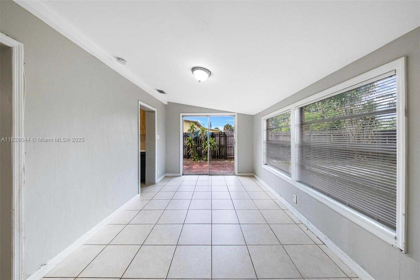 Small Image of 4130 NORTH WEST 12TH AVE, Oakland Park Number 16