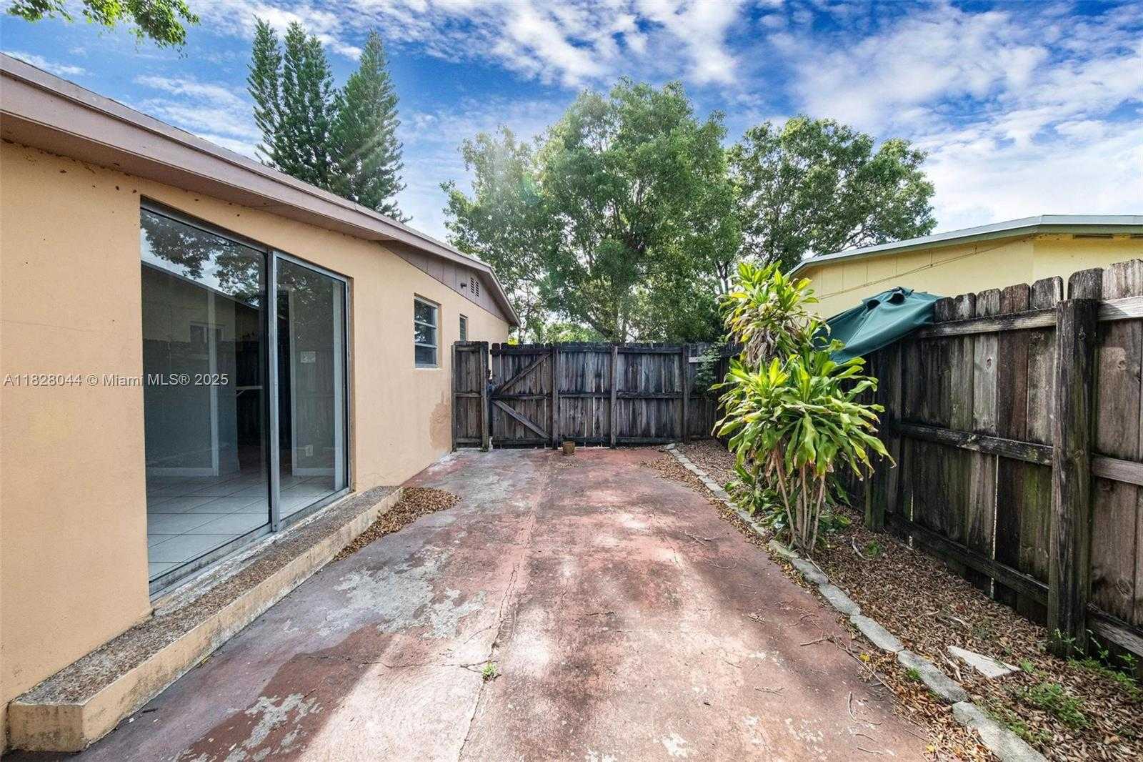 Small Image of 4130 NORTH WEST 12TH AVE, Oakland Park Number 26