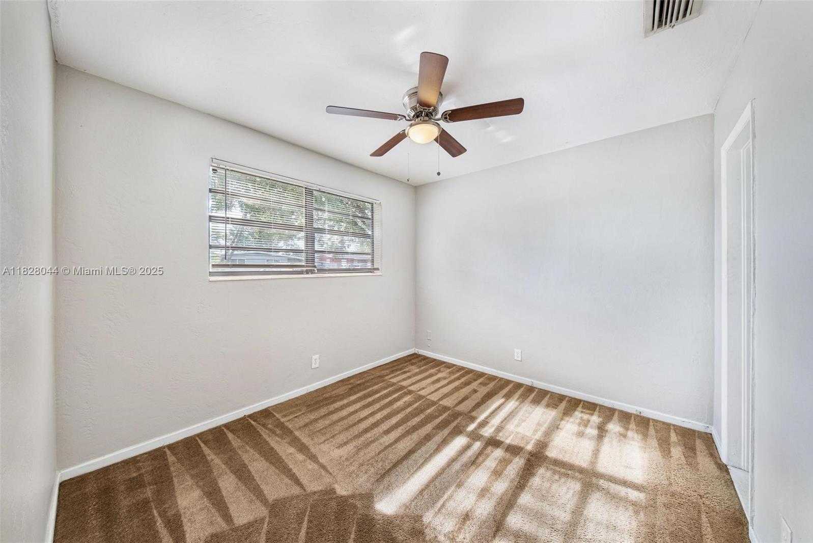 Small Image of 4130 NORTH WEST 12TH AVE, Oakland Park Number 6