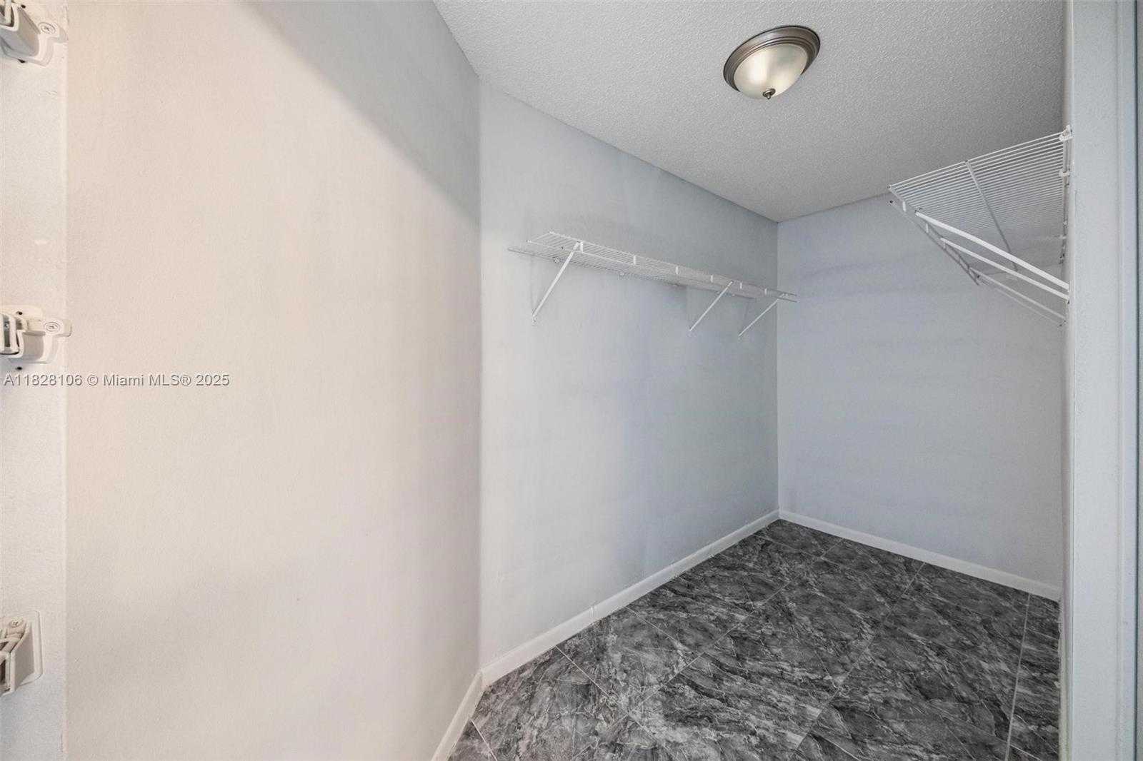 Small Image of 620 LAUREL WAY, North Lauderdale Number 17