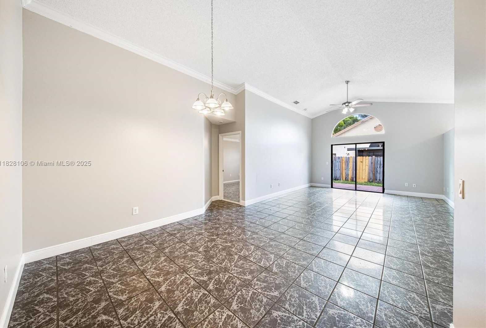 Small Image of 620 LAUREL WAY, North Lauderdale Number 20