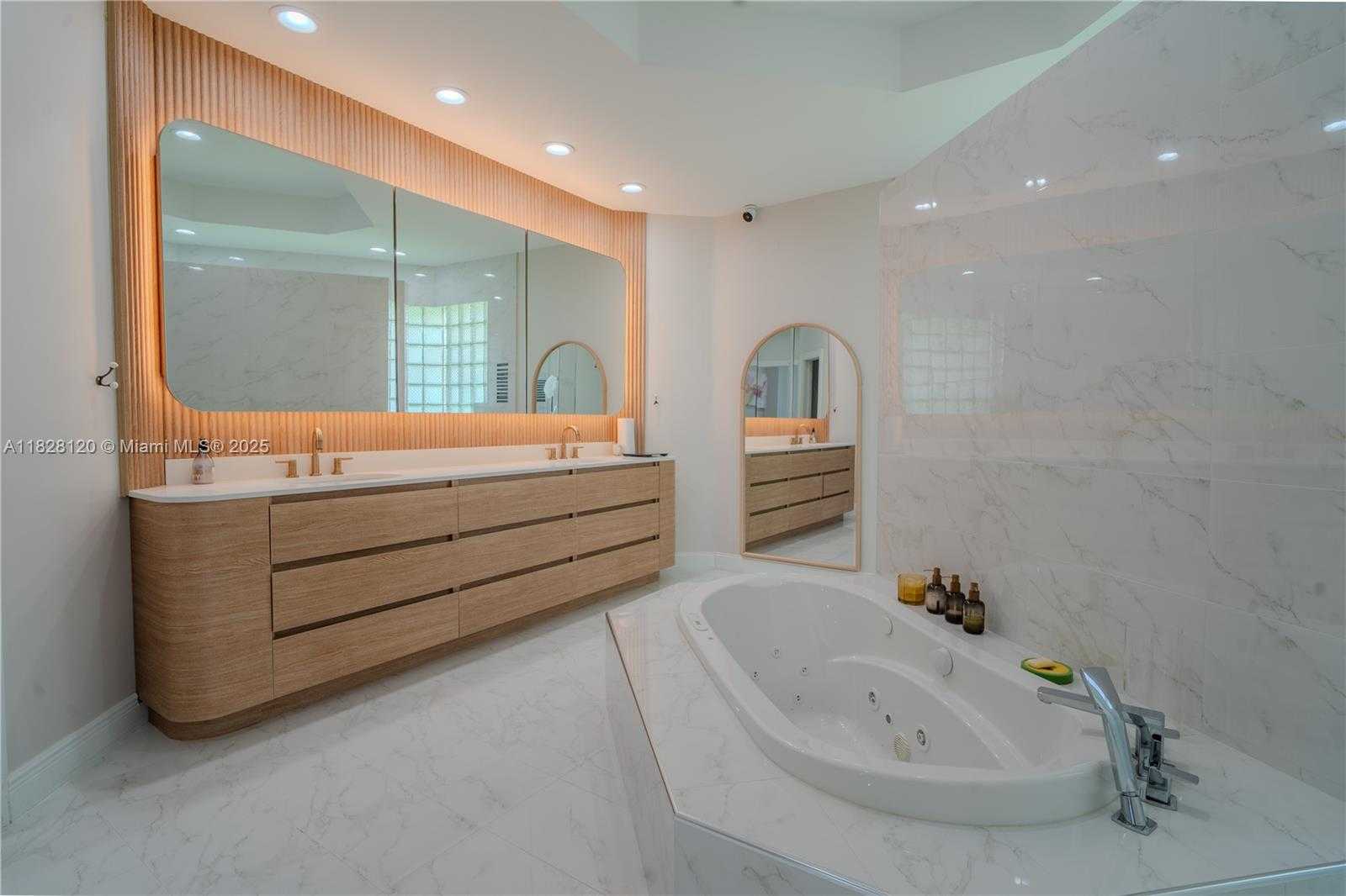 Small Image of 2493 POINCIANA DR, Weston Number 20