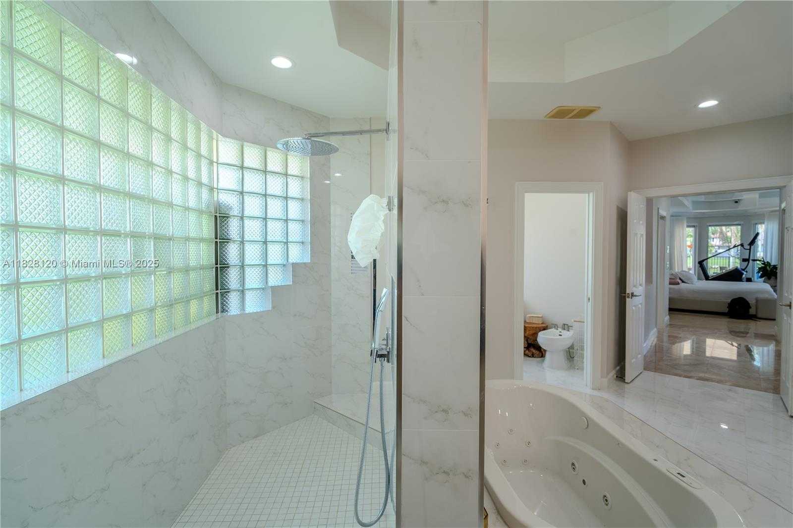 Small Image of 2493 POINCIANA DR, Weston Number 21